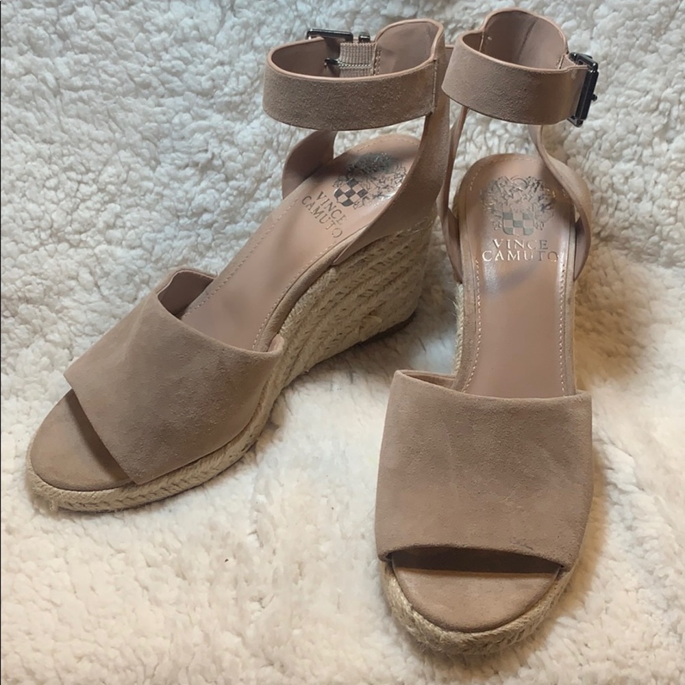 Wore once ~ Vince Camuto Tan suede wedges sandals size 6